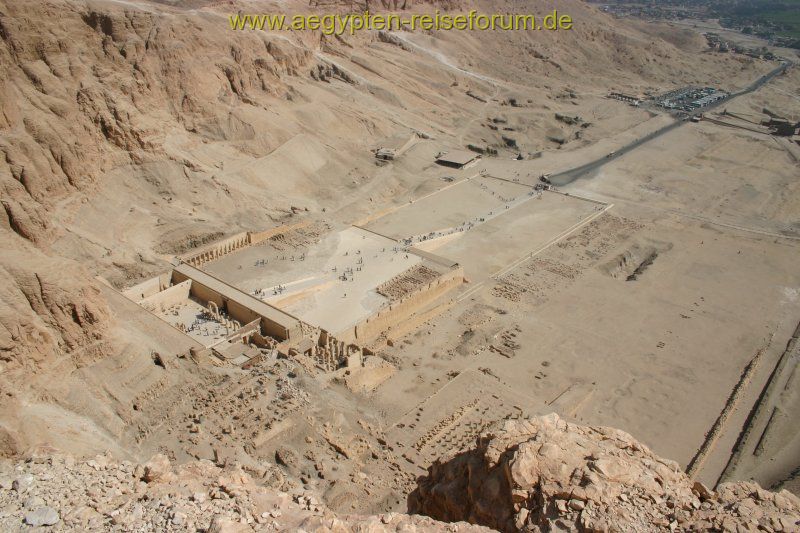 Deir el-Bahari Tempel von Hatschepsut und Mentuhotep II.