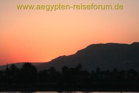 Sonnenuntergang in Luxor