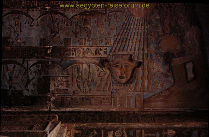 Dendera Gesicht 2005