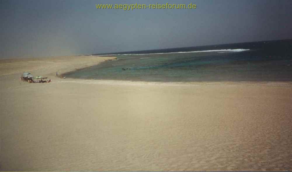 Flamenco Beach Resort