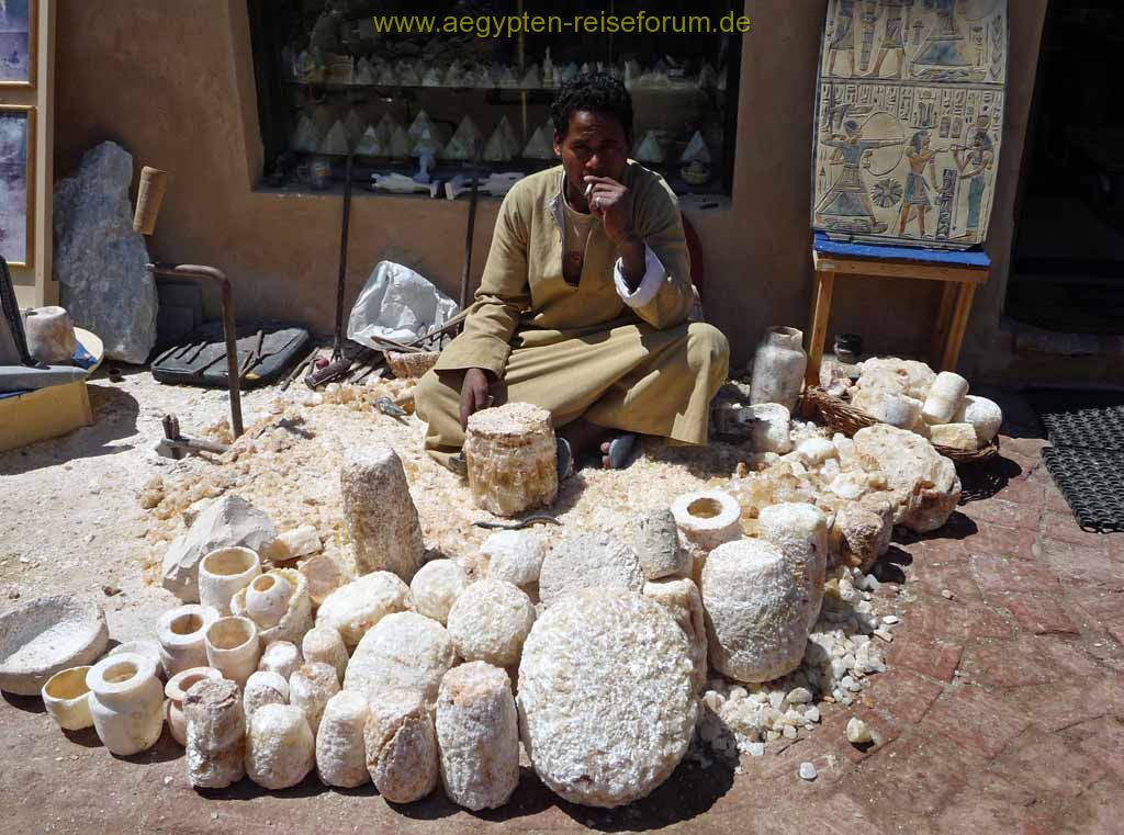 Alabaster-Handwerk in El Gouna