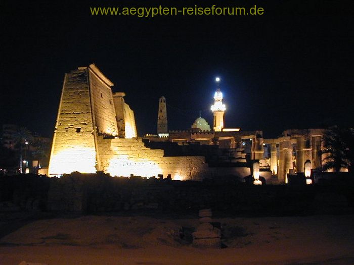 Abu el Haggag Moschee bei Nacht