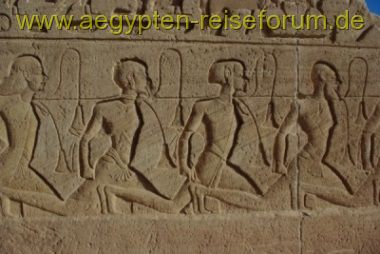 Gefangene in Abu Simbel