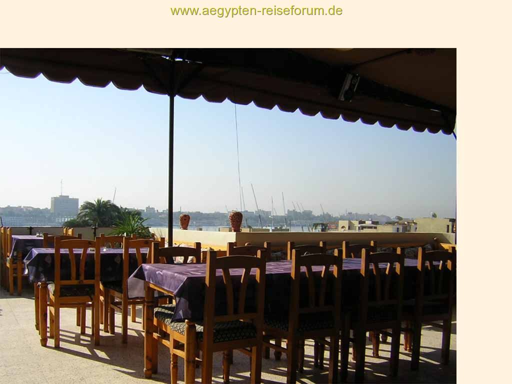 Dachterrasse des Nilevalley Luxor