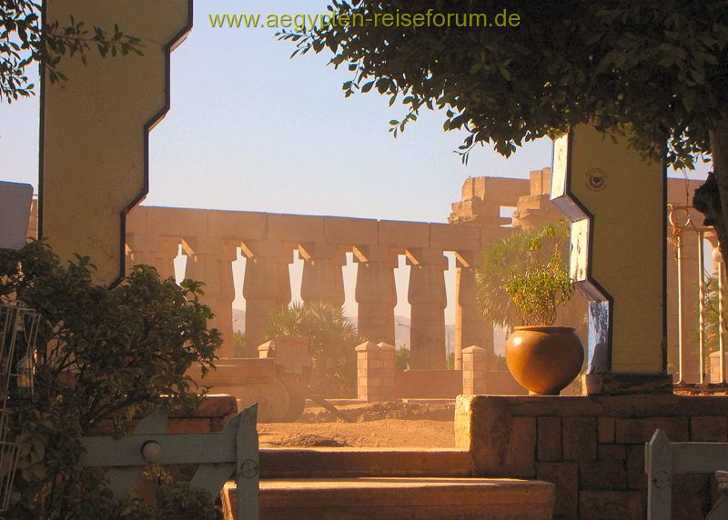 Tor zum Luxortempel