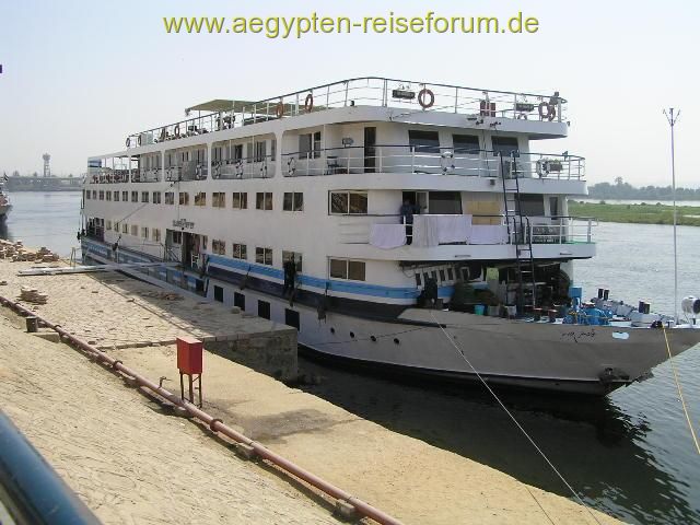 MS Queen Nefer