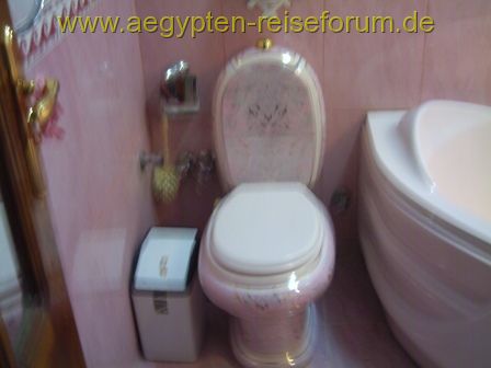 Toilette bei einer koptischen Familie