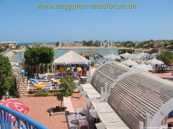 Blick auf einen der beiden "Naturpools"