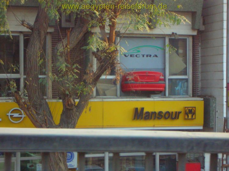 Opel Werbung in Kairo :D