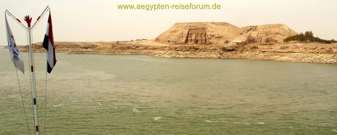 Anfahrt auf Abu Simbel