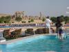 Amira Pool vor Tempel Amira Pool vor Tempel