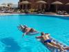entspannung im pool entspannung im pool